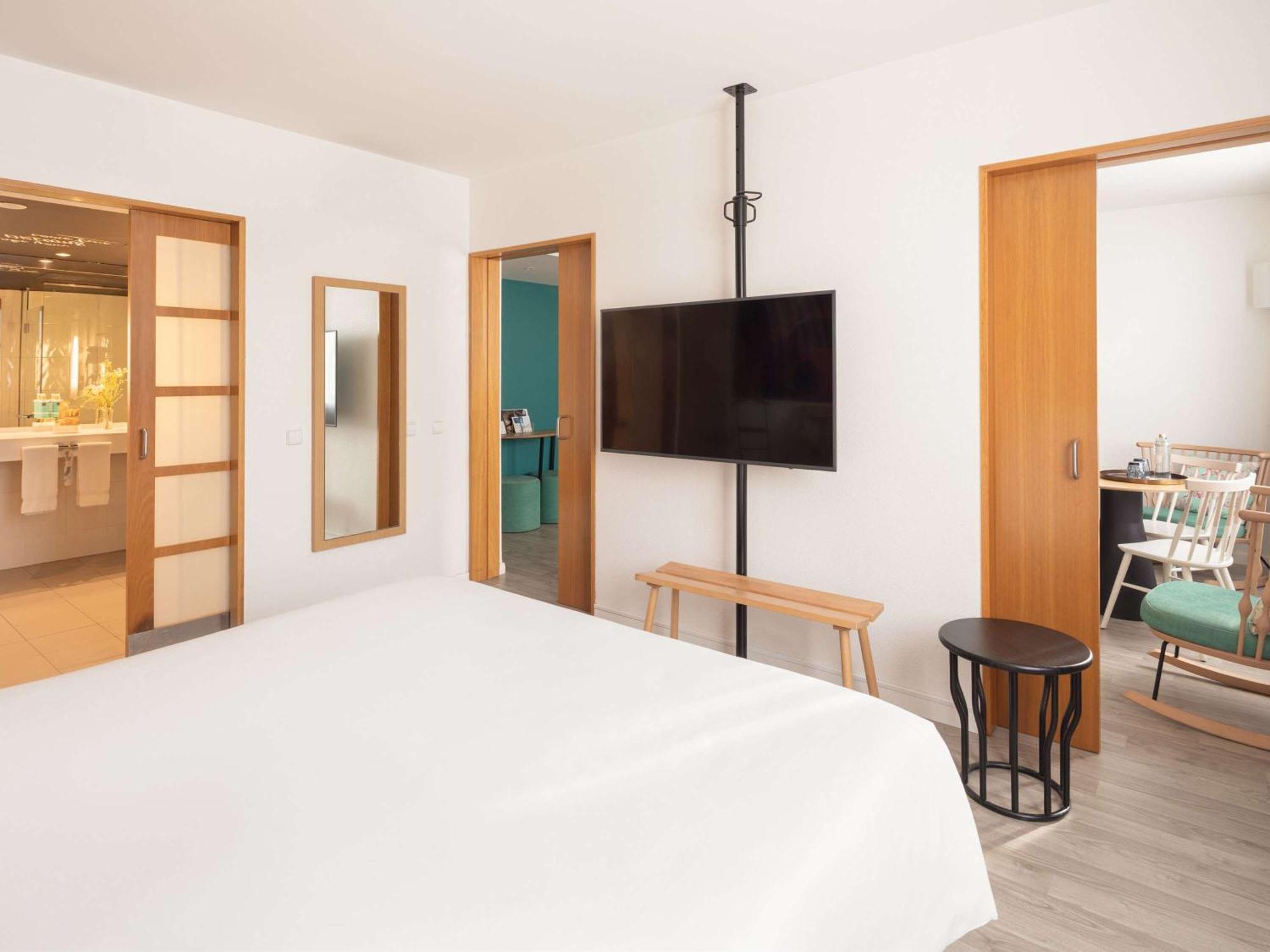 Novotel Barcelona Cornellà Cornellà de Llobregat Esterno foto
