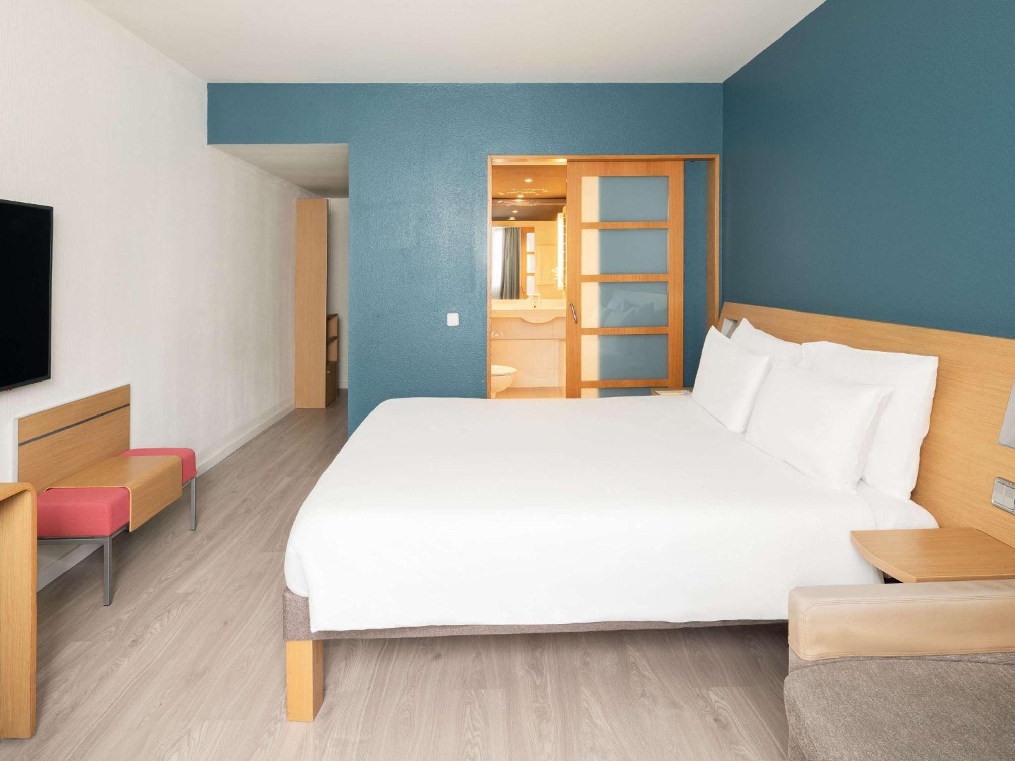 Novotel Barcelona Cornellà Cornellà de Llobregat Esterno foto