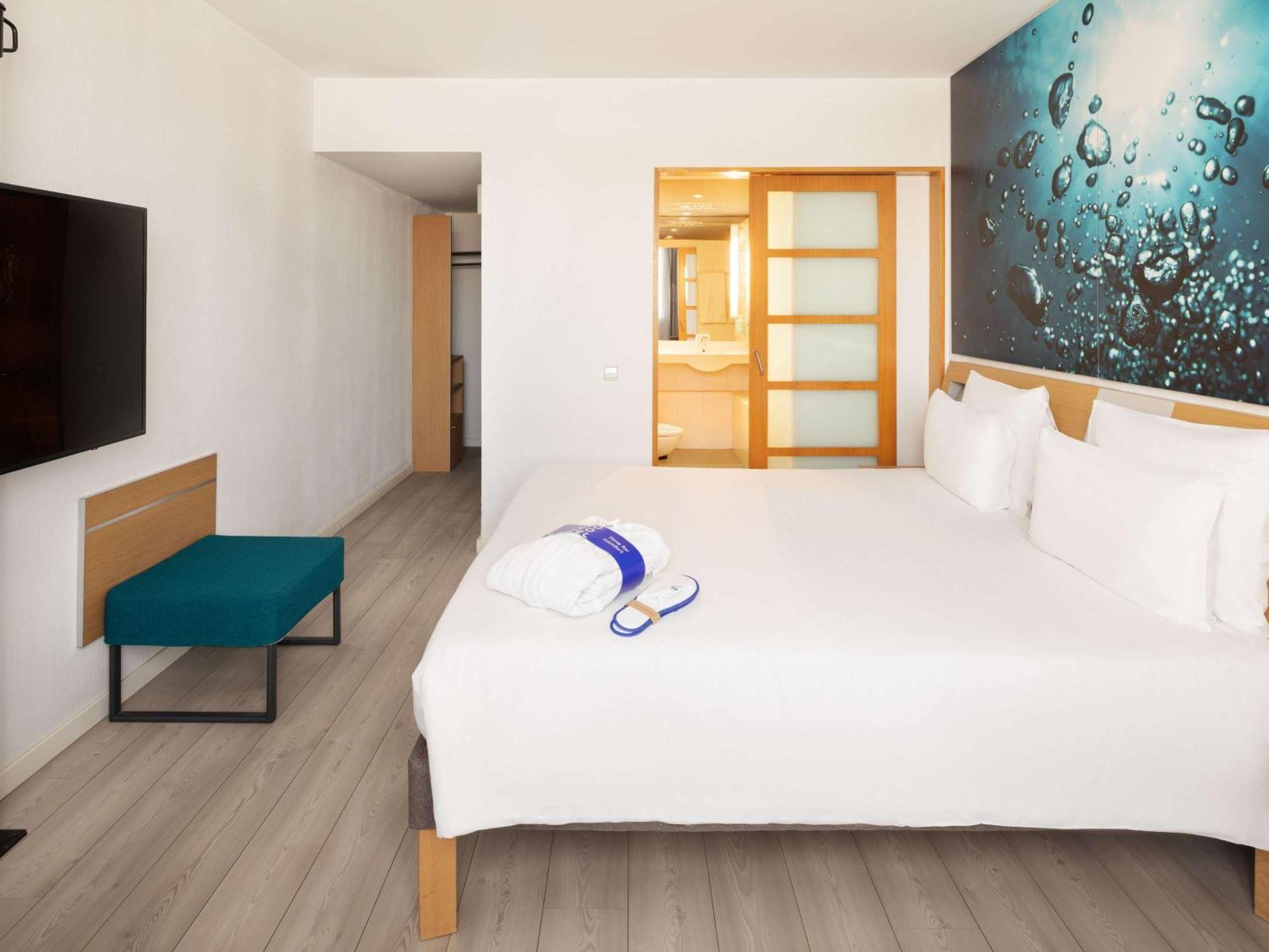 Novotel Barcelona Cornellà Cornellà de Llobregat Esterno foto
