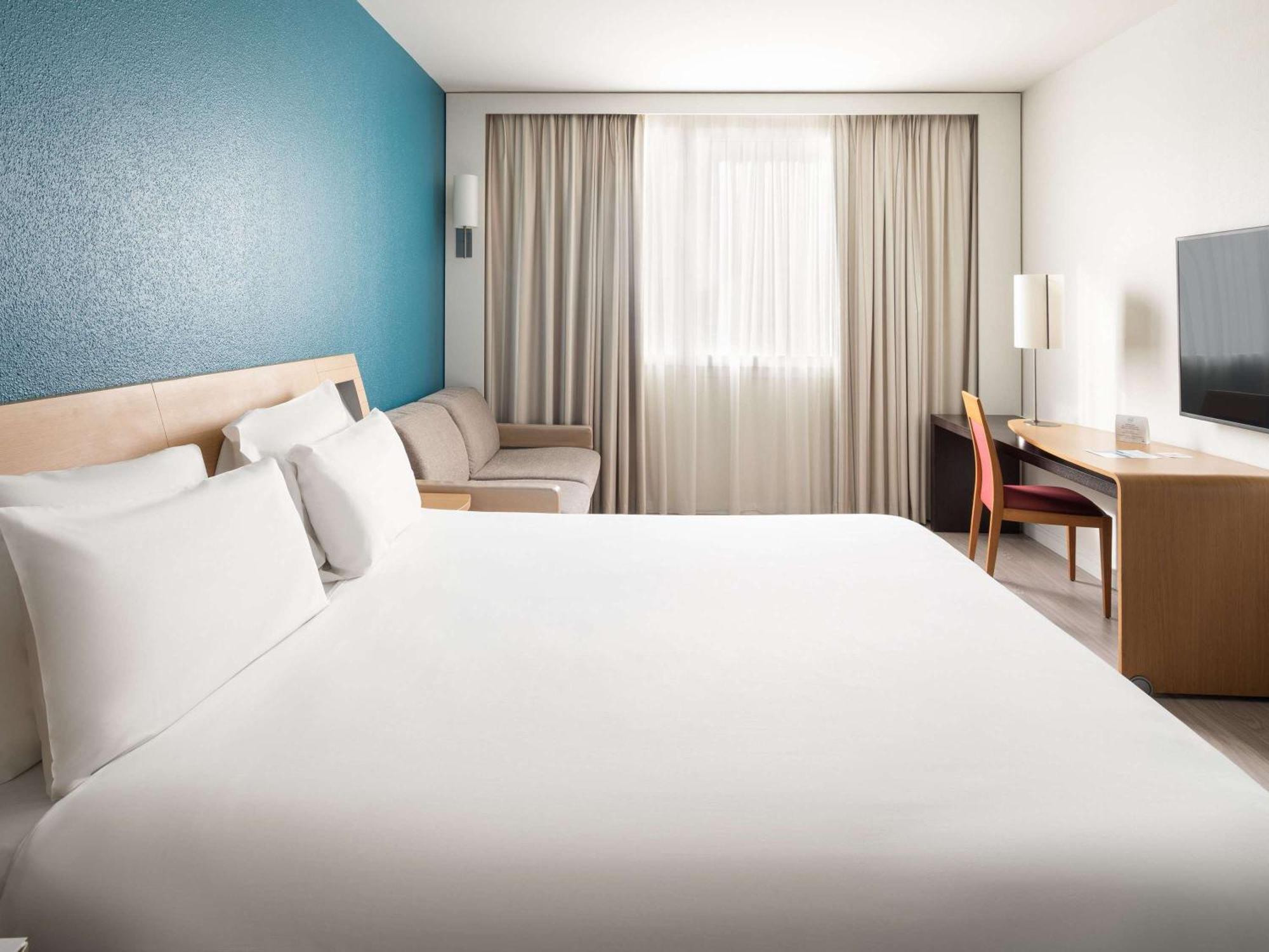 Novotel Barcelona Cornellà Cornellà de Llobregat Esterno foto